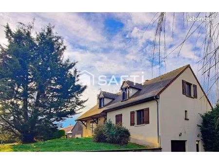 propriété 7 pièces 214 m²