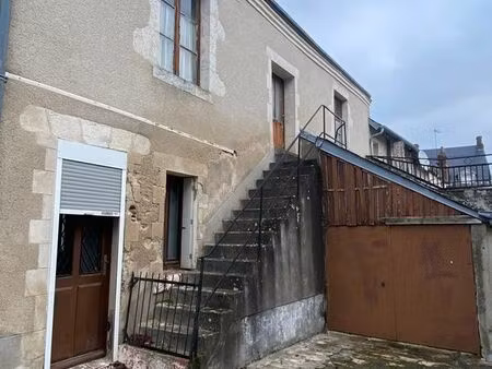 appartement à rénover dans maison ancienne