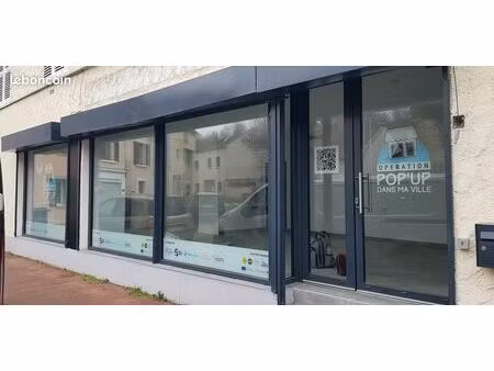 local commercial de 57 m² - opération