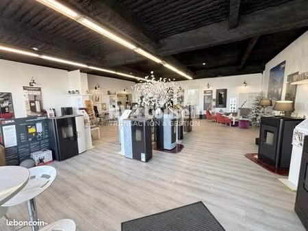 local commercial 270 m² pierrelaye