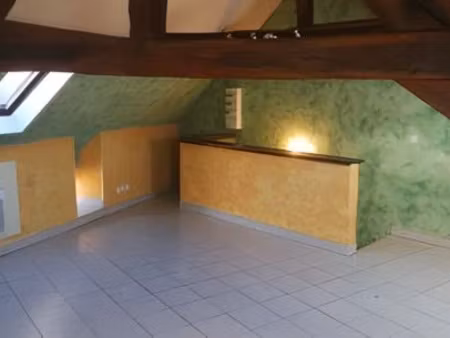 location appartement 2 pièces 56 m² à lézinnes (89160)  521 €