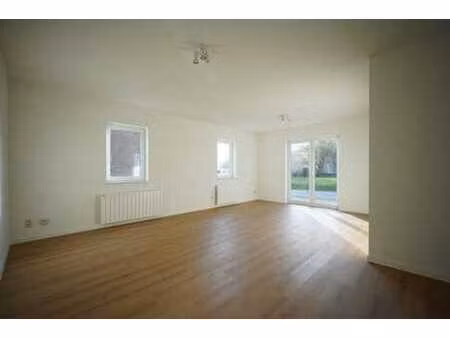 appartement rénové à moxhe!