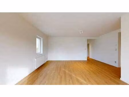 appartement rénové à moxhe!