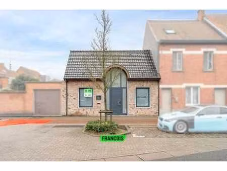 commercieel pand op top ligging te roeselare