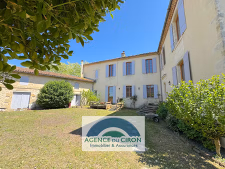 ancien presbytère à rénover 234 m2 avec jardin paysagé