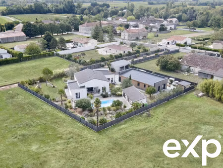 villa contemporaine 186 m² avec piscine et dépendances – tri