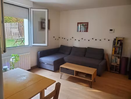 location meublée appartement 2 pièces 42 m² à bois-le-roi (77590)  980 €