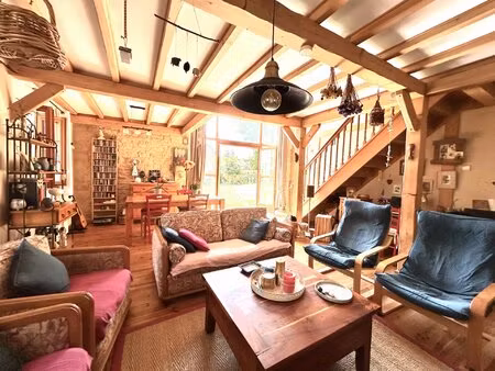 vente propriété comportant 2 maisons pour gite ou grande famille  288m2  avec atelier indé