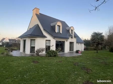 maison 6 pièces 151 m²