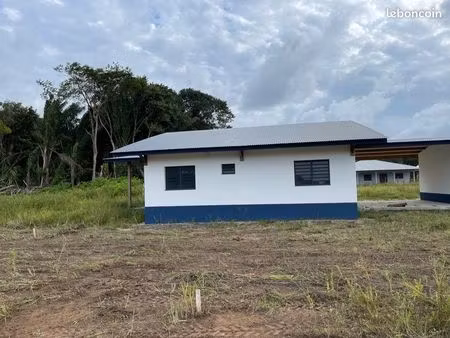 maison meublée de type 3 à louer à mana