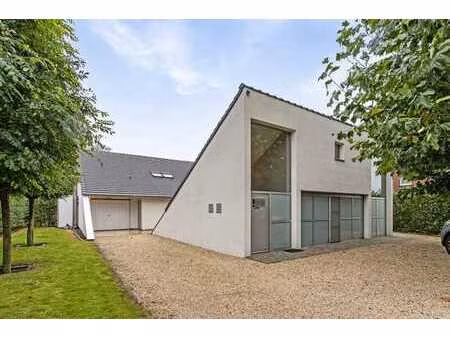 villa spacieuse avec espace de pratique à vendre à sint-baaf