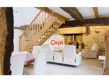 location maison  m² t-5 à limerzel  990 €