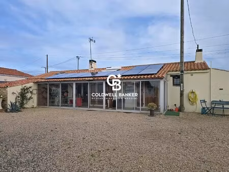 maison de village avec jardin et dépendances