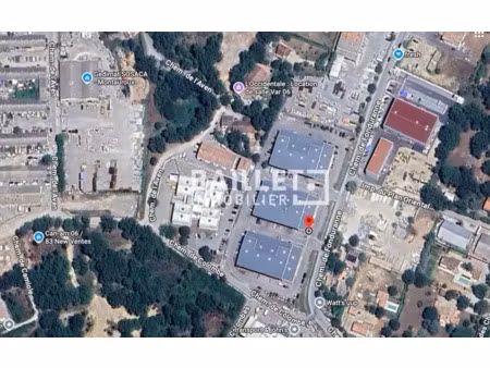 loue 1000 m2 de bâtiment neuf sur un terrain de 1500 m2