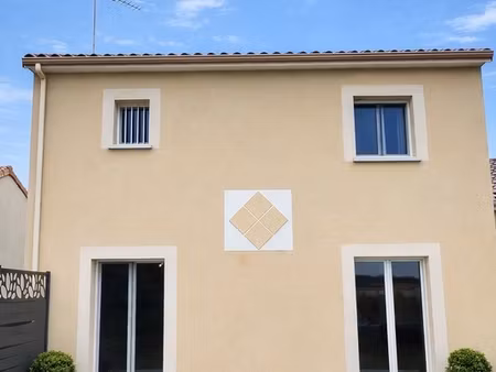 maison 3 chambres  jardin  et garage