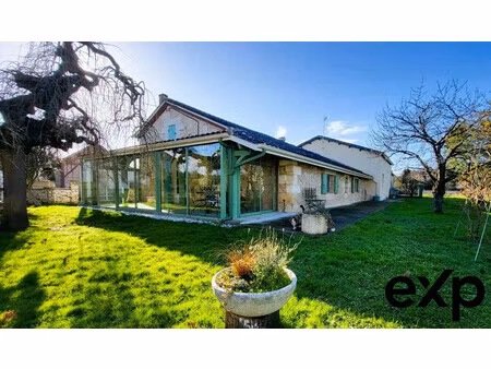 maison de caractère en pierres  140 m2 habitables  3 chambres 