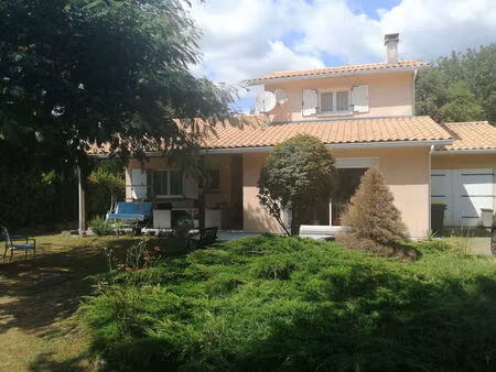 maison 128 m² sur 3650 m² de terrain à salles