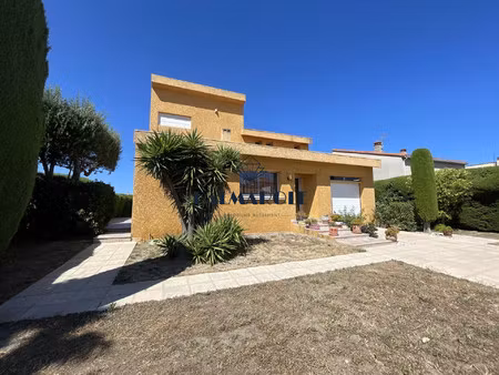 a vendre - cabestany – villa d'architecte 4 faces avec pisc