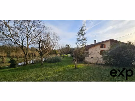 maison 410 m2  6 chambres   un gîte  13000m2 terrain  étang et