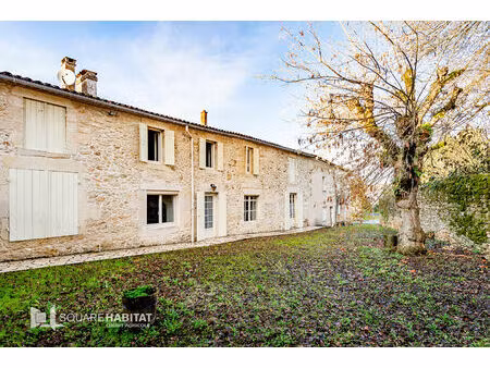 maison mouliets 7 pièce(s) 200 m2