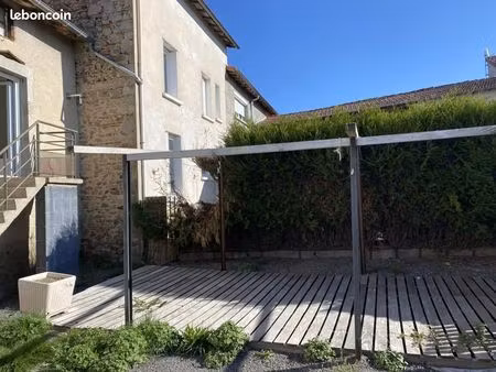 maison de village 4 pièces 90 m²