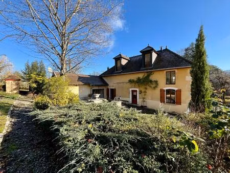 coup de cœur – magnifique maison en pierre rénovée – 185 m² – port-lesney