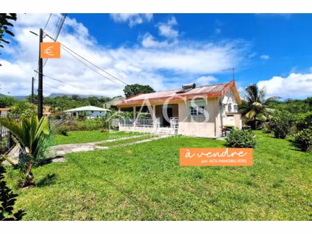 à vendre : belle maison de plain-pied avec jardin arboré  qu