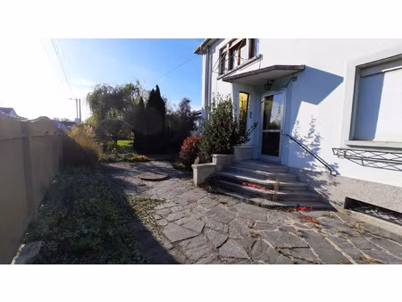 appartement rez-de-jardin 99 m2 3 pièces plus véranda à hei