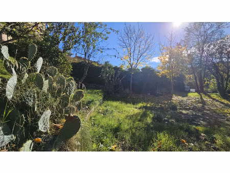 t2 avec jardin dans copropriété récente