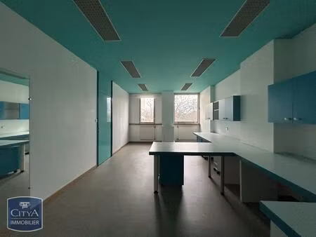 location local professionnel 121m² la tronche 38700