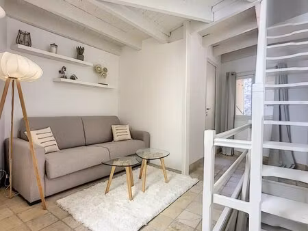 a louer - maison de ville 2p - climatisée et entièrement rénovée