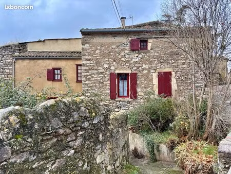 propriété 5 pièces 121 m²