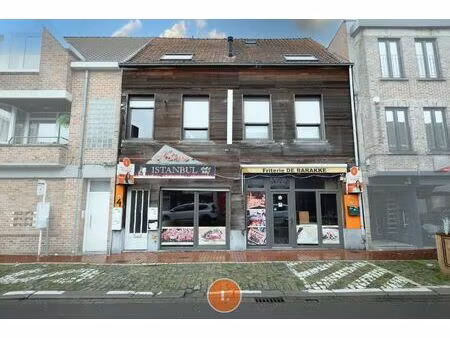 centraal gelegen pand voor gemengd gebruik