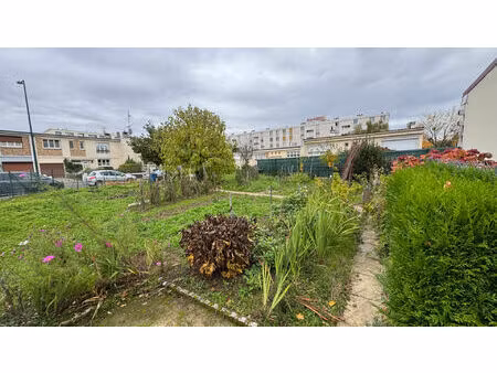 terrain plat constructibles de 302 m² à vendre sur pontoise proche toute comodité