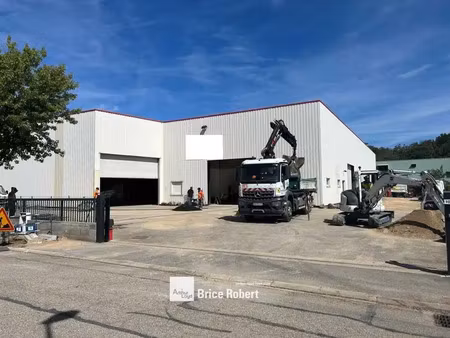 a louer - cellule d'activités avec espace de stockage - millery