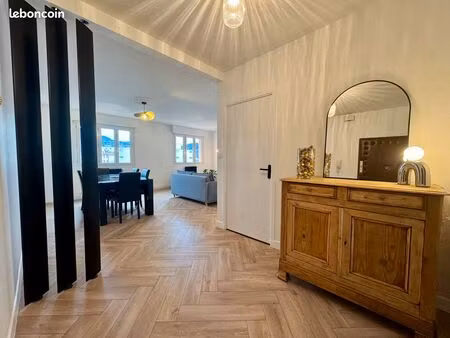 superbe 101 m² état neuf – ascenseur  parking couvert – beaumont