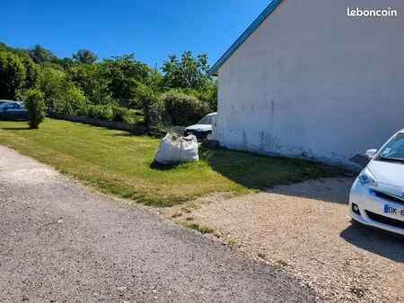 vend petit terrain constructible