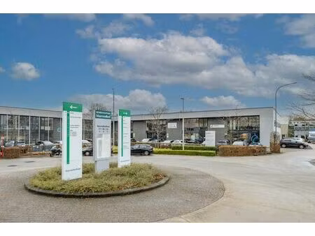 kantoor te huur op uitstekende ligging in kapellen – starrenhoflaan 44