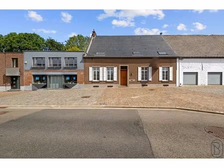 huis te koop in aat met 6 slaapkamers