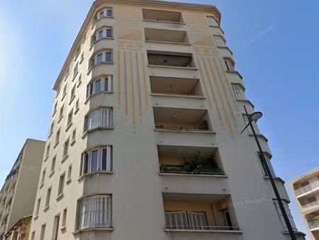 vente appartement 5 pièces 94m2 romans-sur-isère 26100 - 110000 € - surface privée