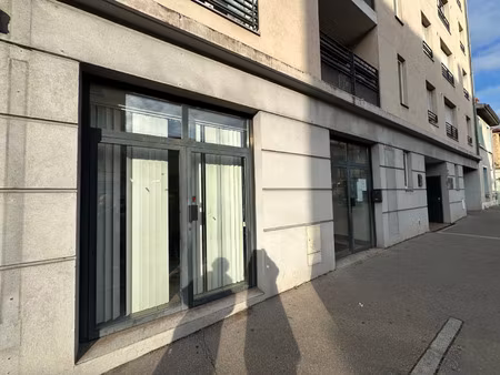 local professionnel à louer tassin la demi lune 1 pièce(s) 110m2 3 250€/mois ht/hc