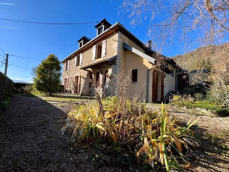 vente maison 8 pièces 185 m² port-lesney (39600)