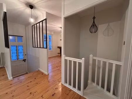 location maison 4 pièces 150m2 pau 64000 - 1200 € - surface privée