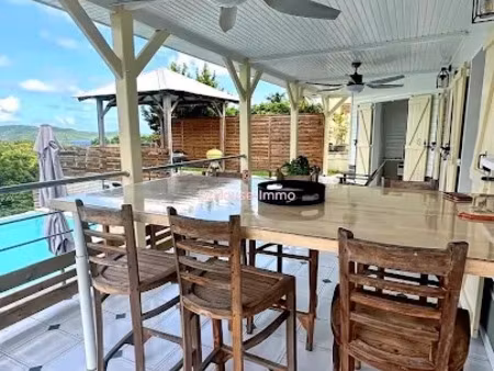 vente maison 4 pièces 95 m² à le robert (97231)  395 200 €