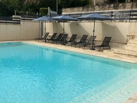 studio meublé avec piscine  ttes charges