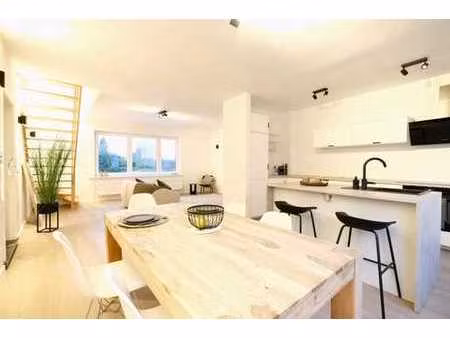 sous option!!!! maison 5 chambres complètement rénovée