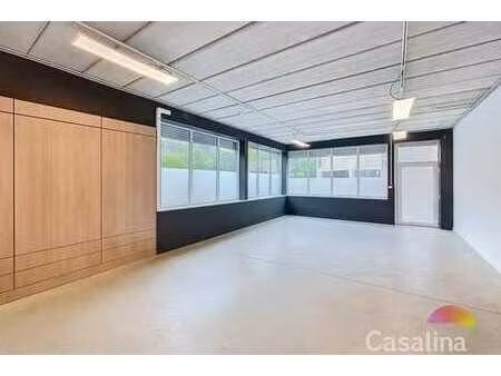 casalina real estate – rez commercial de +/- 385m²