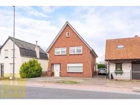 gezellige woning met 3 slaapkamers  fijne woonkamer en di...