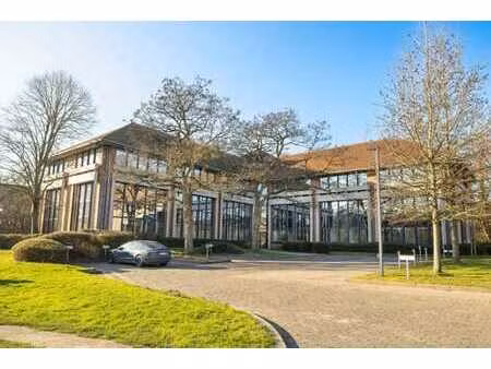 waterloo office park : belle surface de bureaux ±210m² !