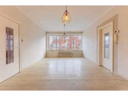 appartement avec garage a louer sur mont-sur-marchienne